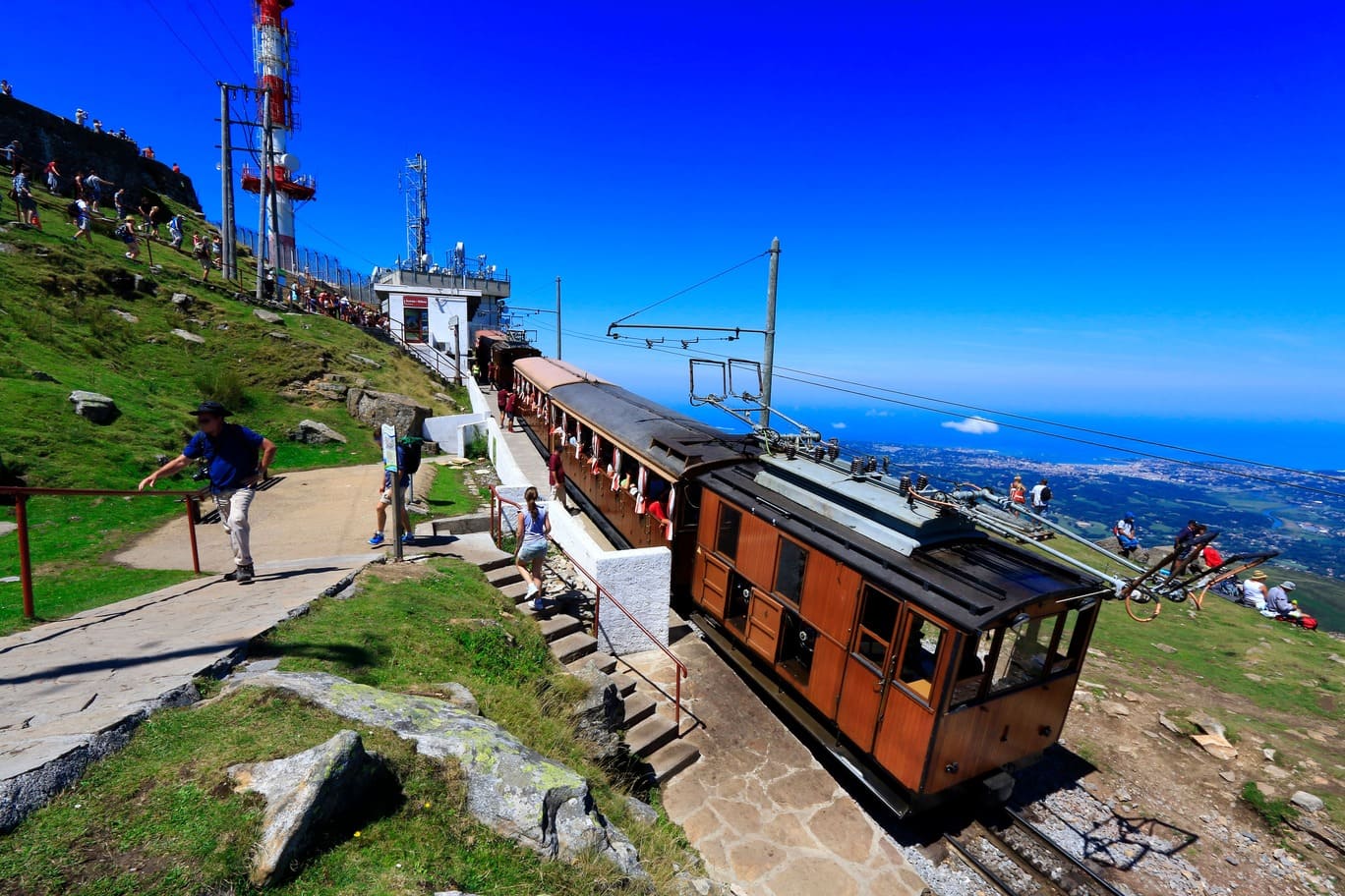 train-de-la-rhune Le fameux train de la Rhune, véritable monument historique du Pays Basque